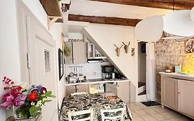 Jolie petite maison a st remy de provence